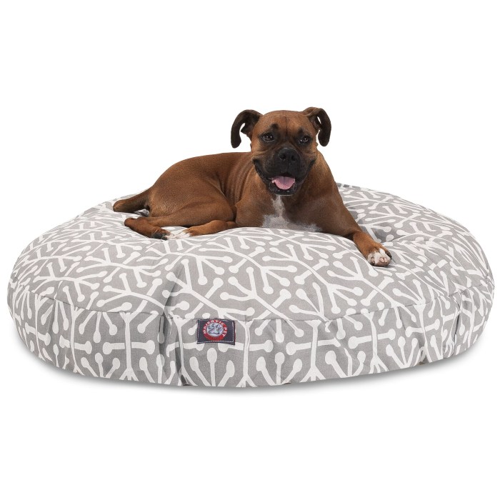 Dog bed with removable cover